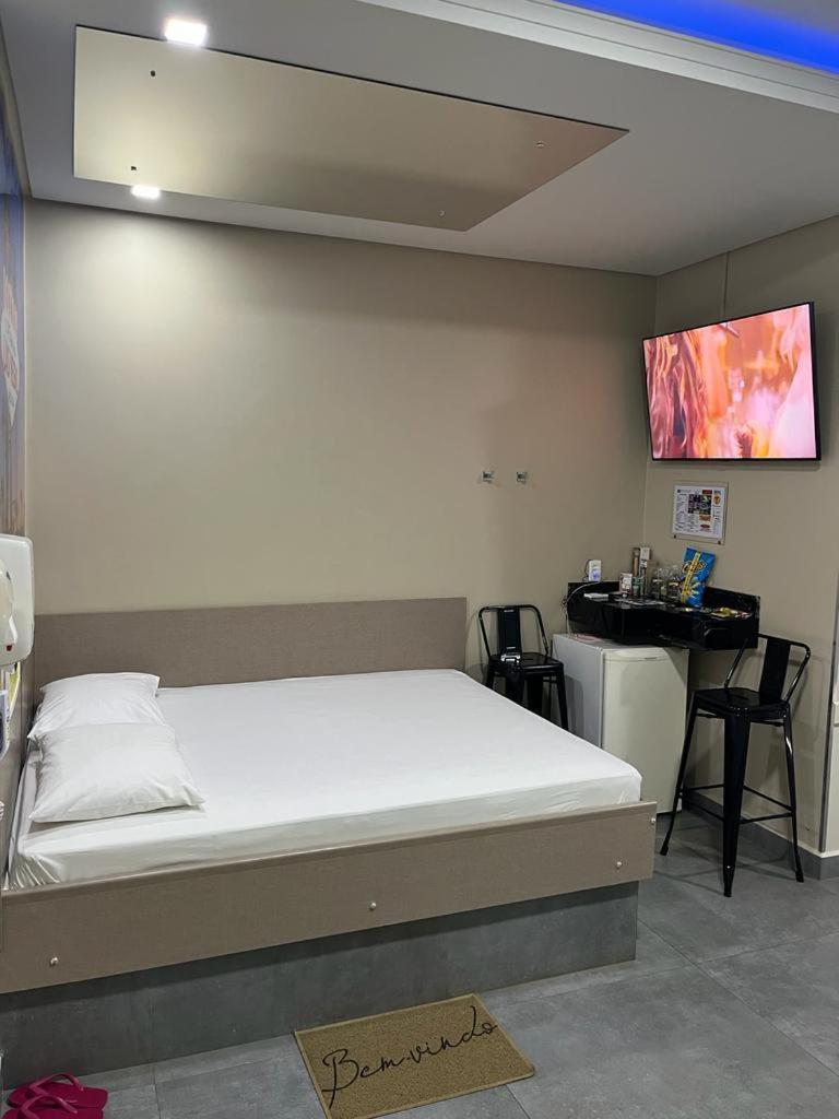 Motel Drive In T - Prolongamento Da Avenida Getulio Vargas Facil Acesso Ao Shopping Patio Chapecó Exteriör bild